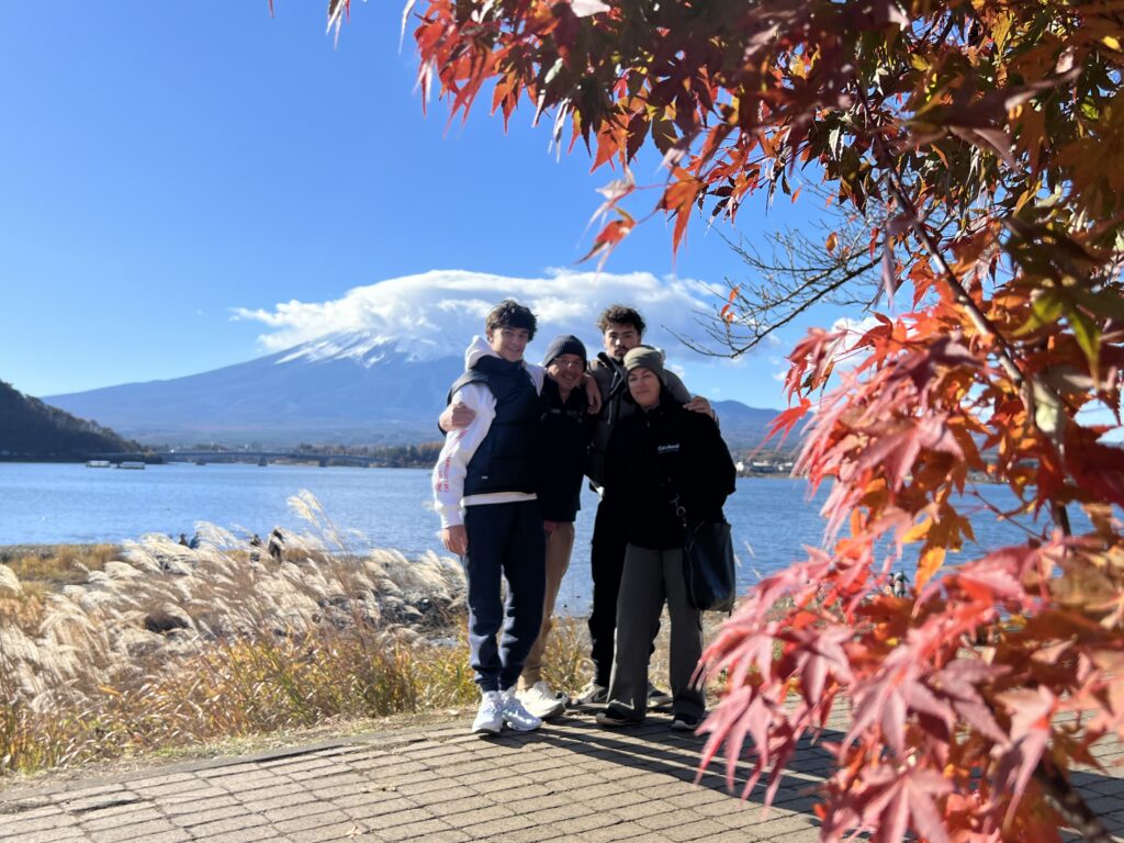 Mt Fuji 5storied Pagoda With Wagasa Japanese Parasol And Katana Lake