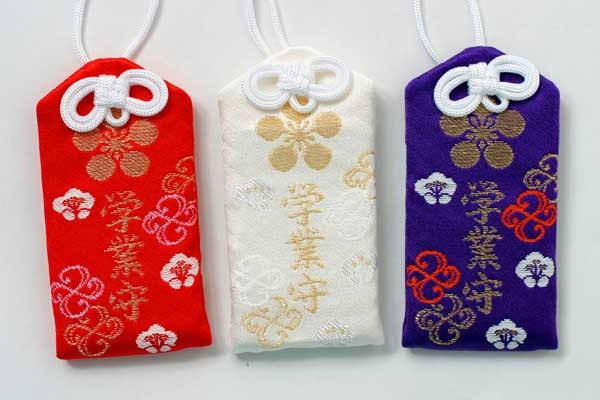 OMAMORI( amulet, lucky charm) - TOKYO travel TIPS