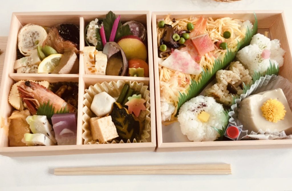 BENTO( portable lunch ) in Kyoto - TOKYO travel TIPS