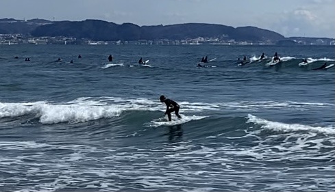 Spring Surfing Why don’t you try surfing in early spring near Tokyo?│TOKYO travel TIPS