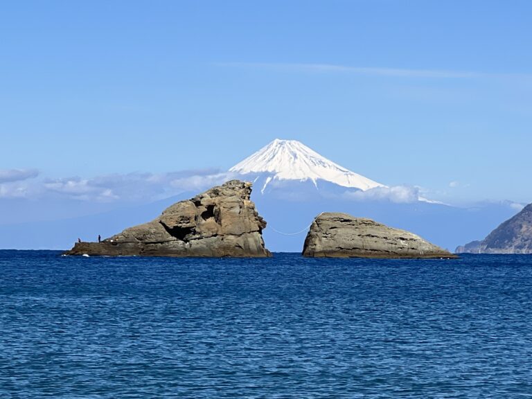 A spectacular view of Mt.Fuji, from the Kumomi Coast Matsuzaki