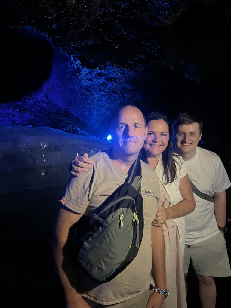 Ice cave 