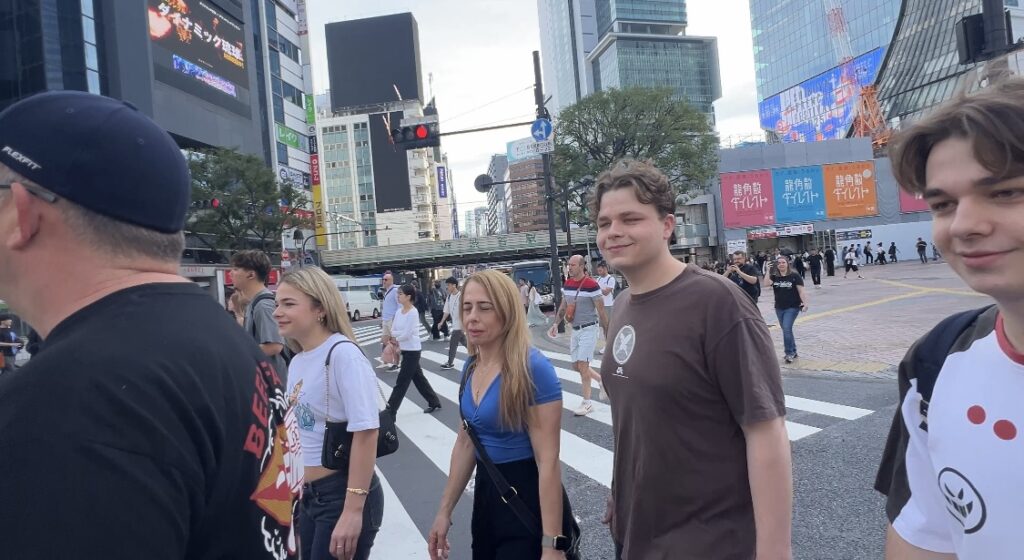 Shibuya crossing 
