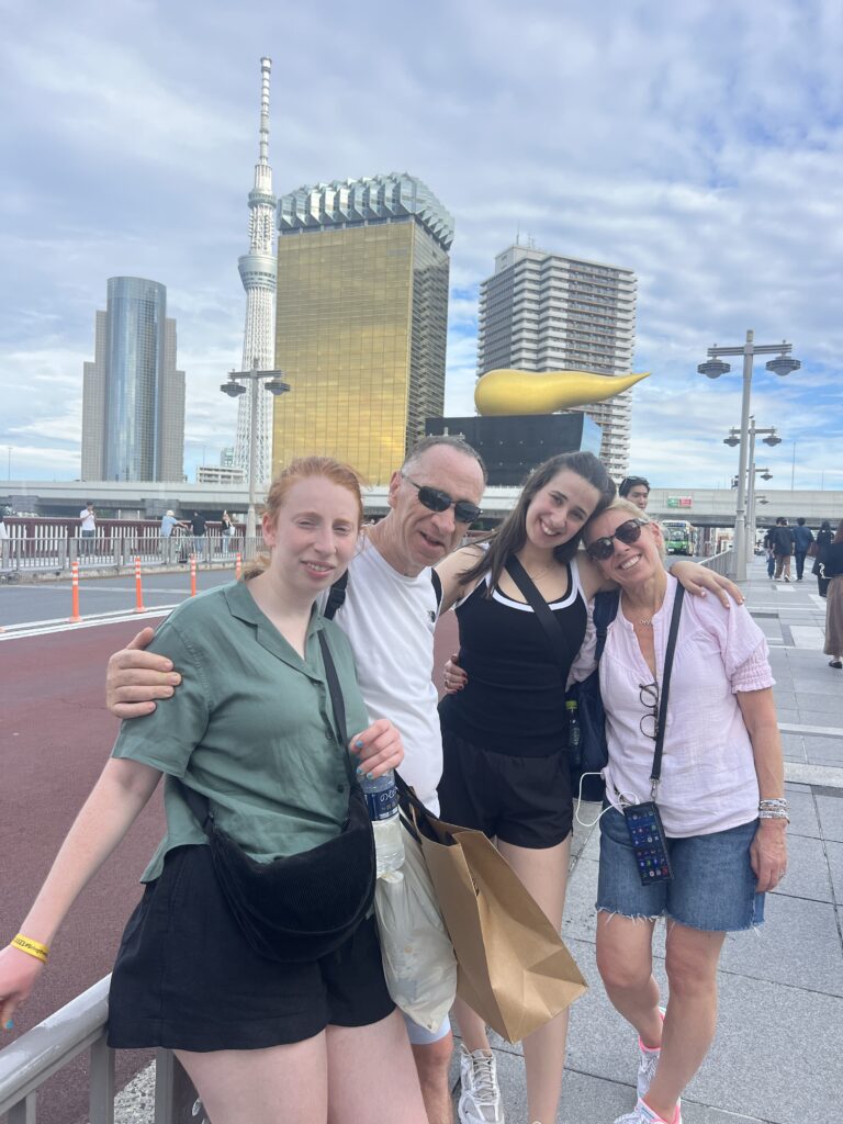 Golden poop and Tokyo Skytree 