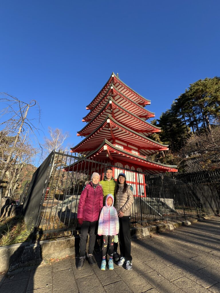 Arakurayama sengen shrine 